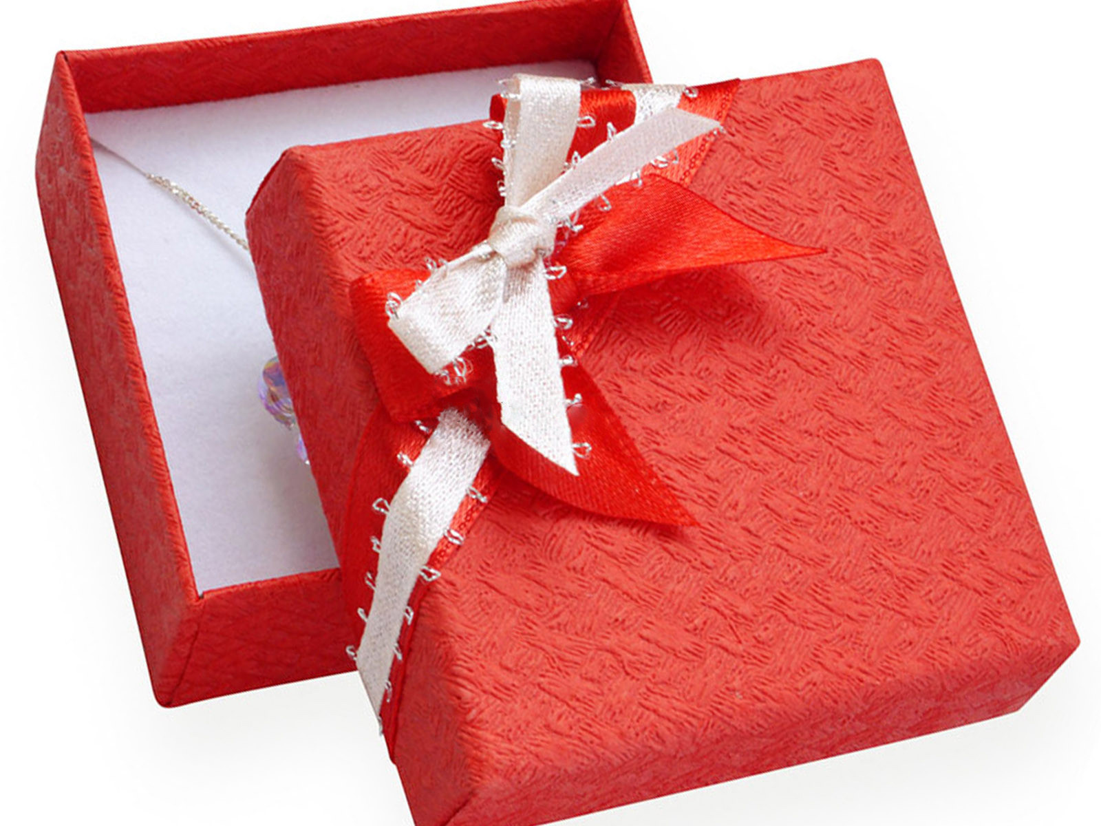 Červená papierová darčeková krabička s mašľou-278271-31
