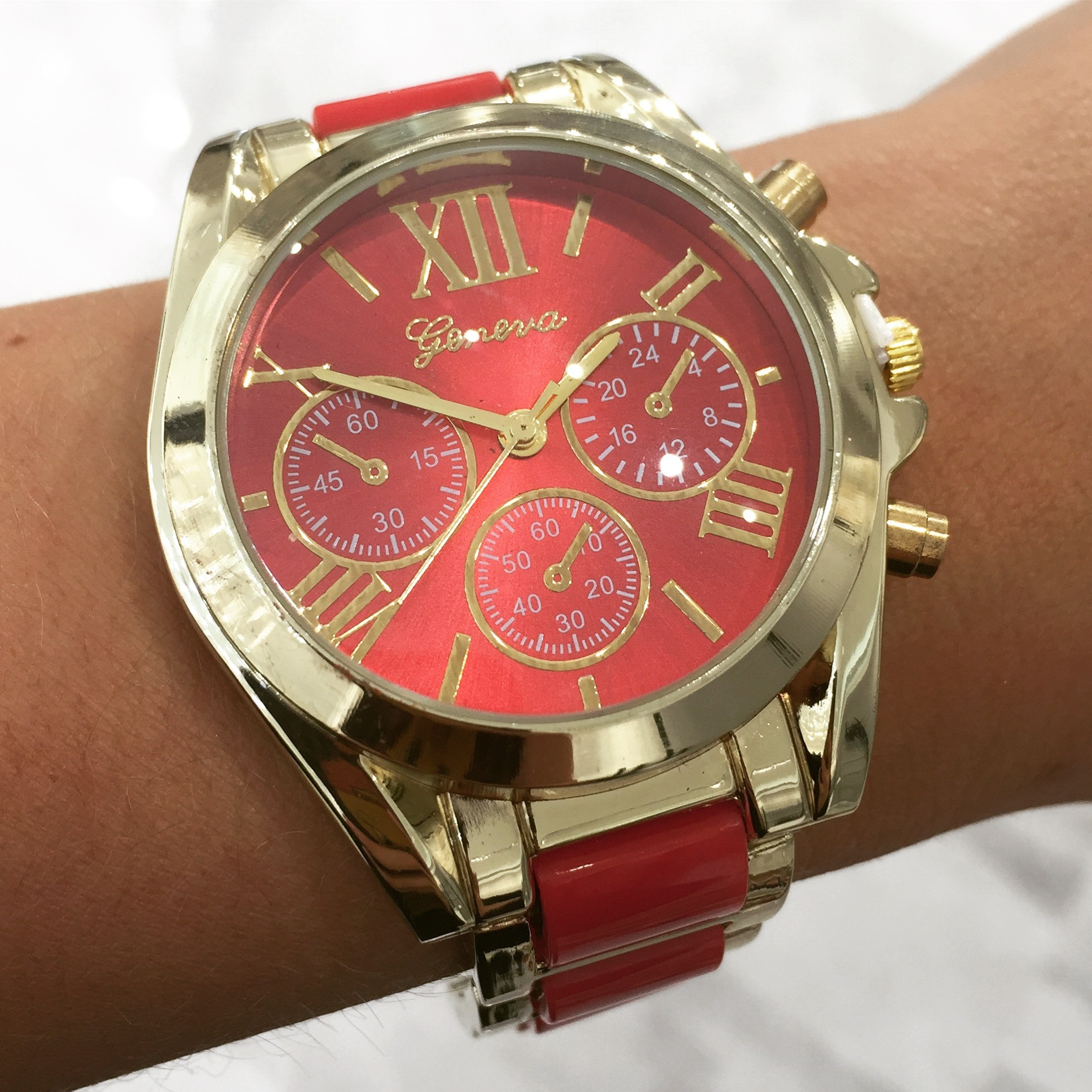 Dámske zlato-červené hodinky