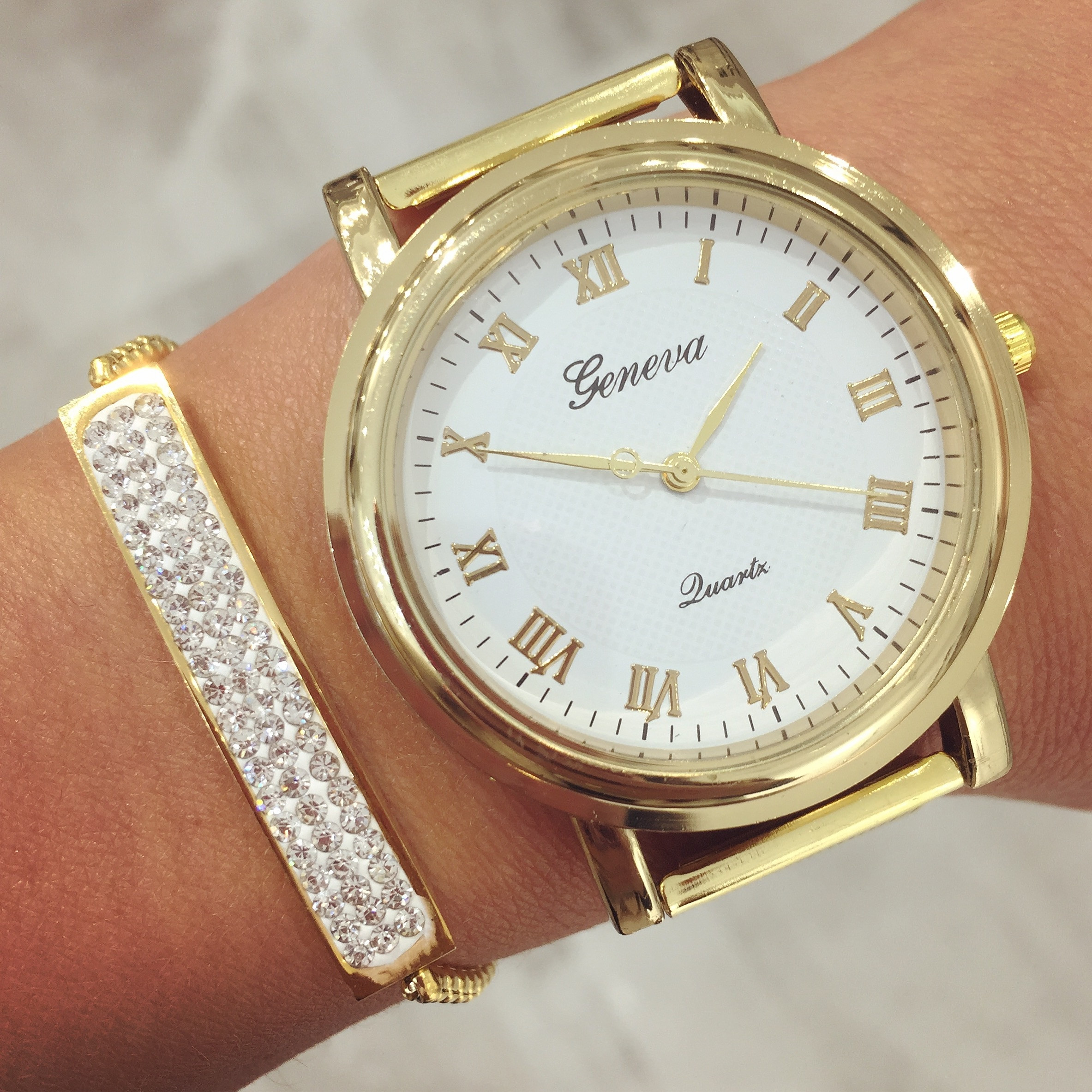 Zlaté hodinky Geneva 