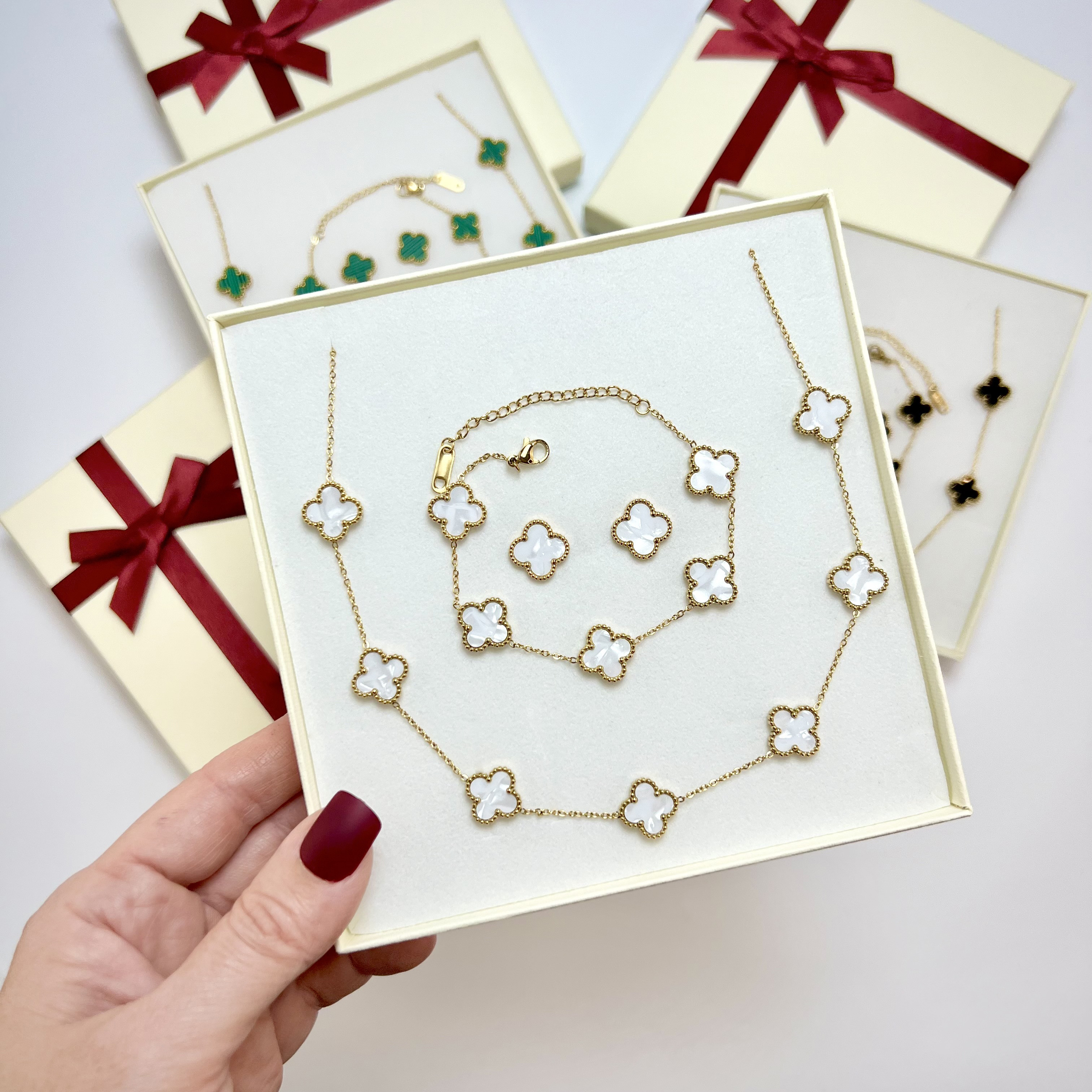 Dámska oceľová súprava s krabičkou Olivia-295608-310