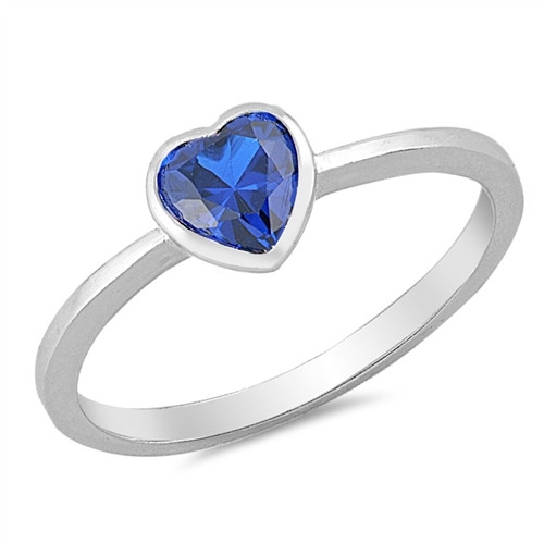 Strieborný prsteň s modrým kamienkom