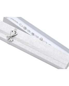 Biela papierová darčeková krabička s mašľou