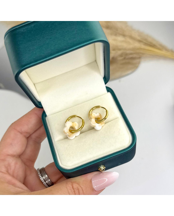 Kruhové oceľové náušnice s kvetinkou-321538-20