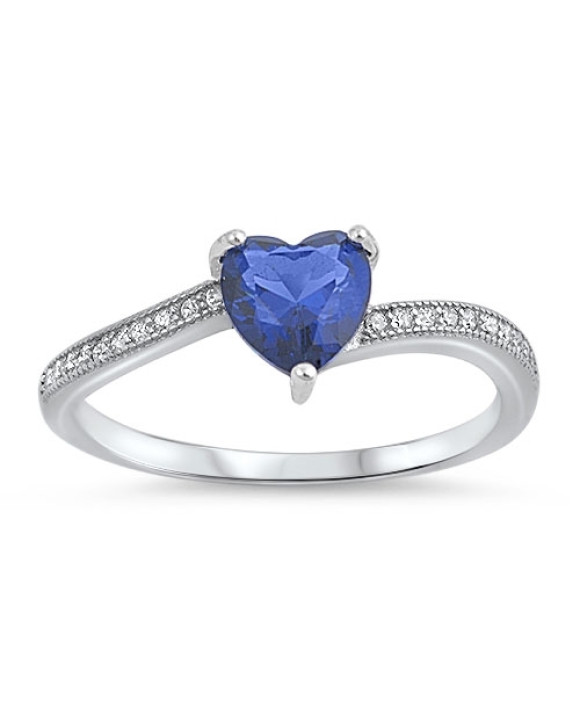 Jemný strieborný prsteň s modrým kamienkom