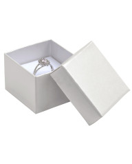 Biela papierová darčeková krabička