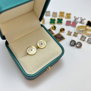 Dámske oceľové náušnice pozlátené