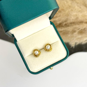 Oceľové náušnice pozlátené